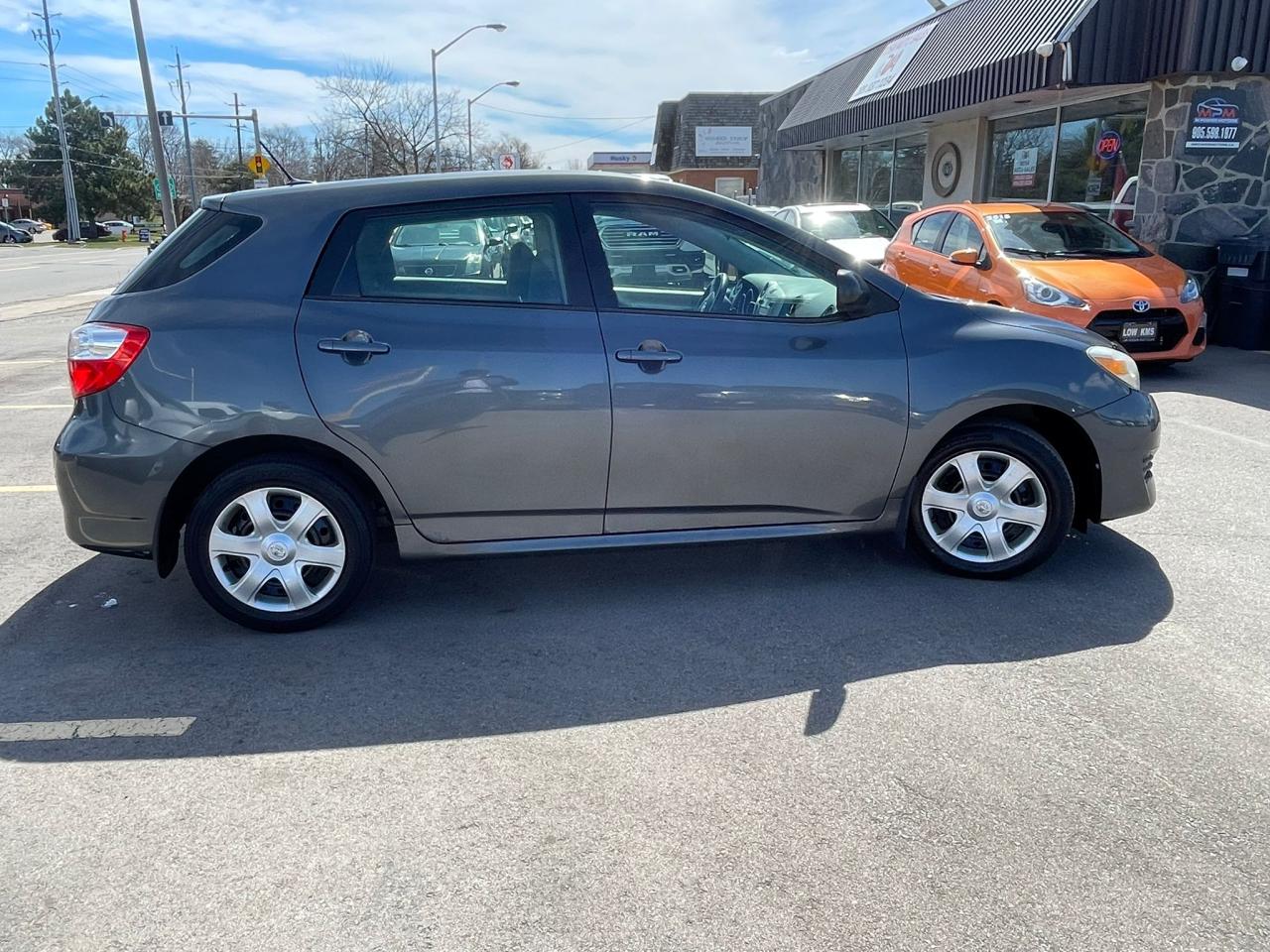 2010 Toyota Matrix 5DR HATCHBACK Auto LOW KM SAFETY INCLUDED - Photo #7