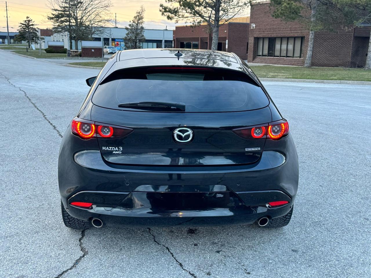 2020 Mazda MAZDA3 GT Photo4