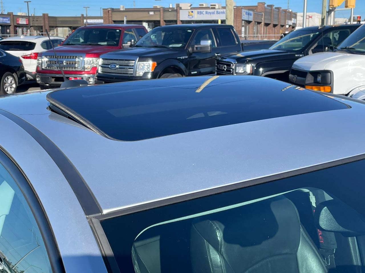 2015 Chevrolet Cruze 4dr Sdn 2LT LEATHER SUNROOF NO ACCIDENT CAMERA Photo3