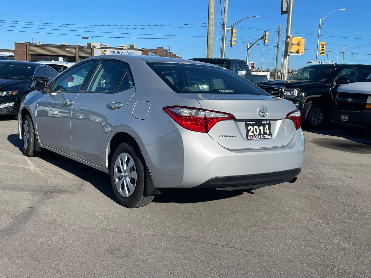 2014 Toyota Corolla 4dr Sdn Auto  NO ACCIDENT PW PL PM REMOTE START - Photo #4