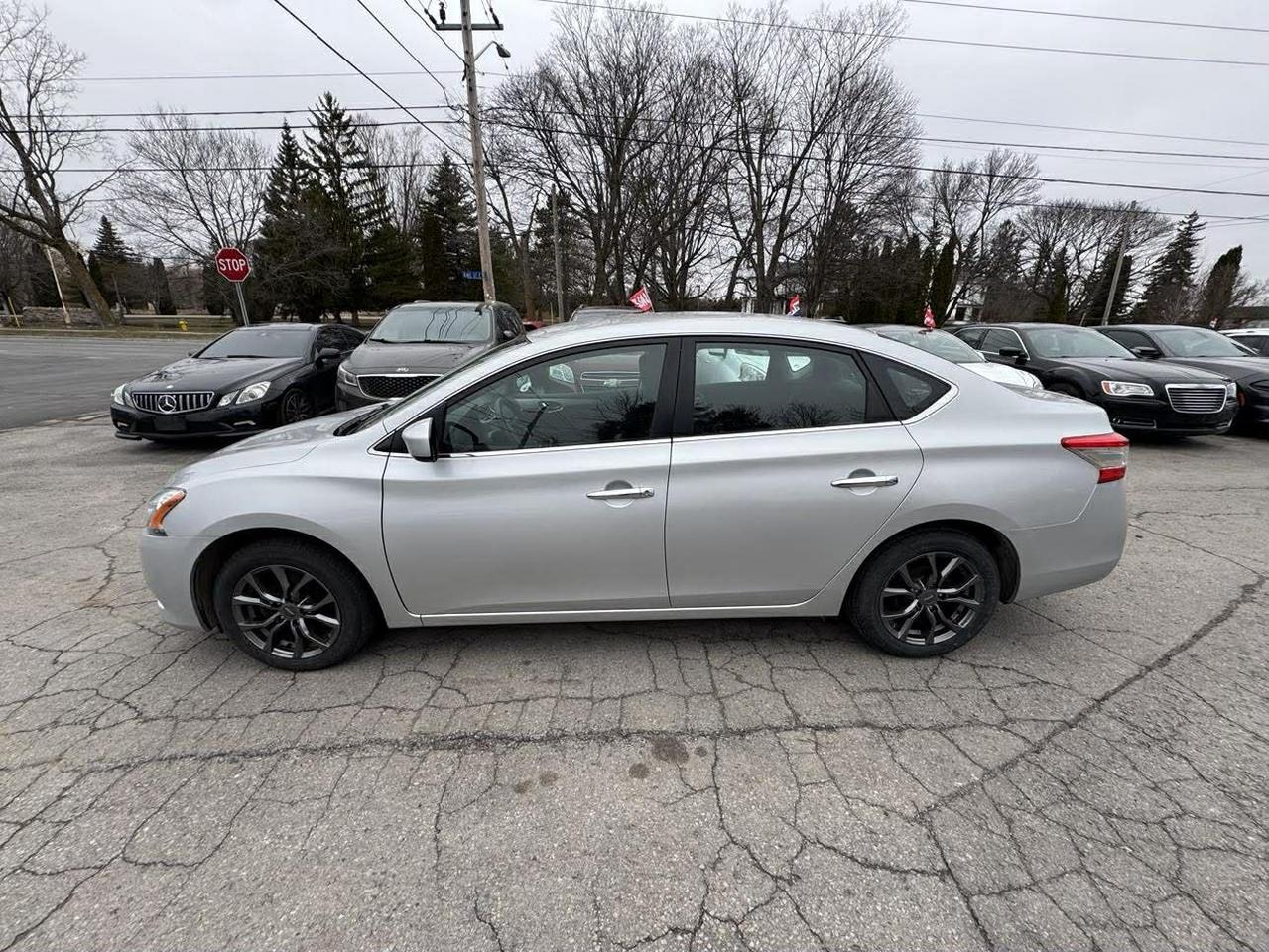 2014 Nissan Sentra S Photo