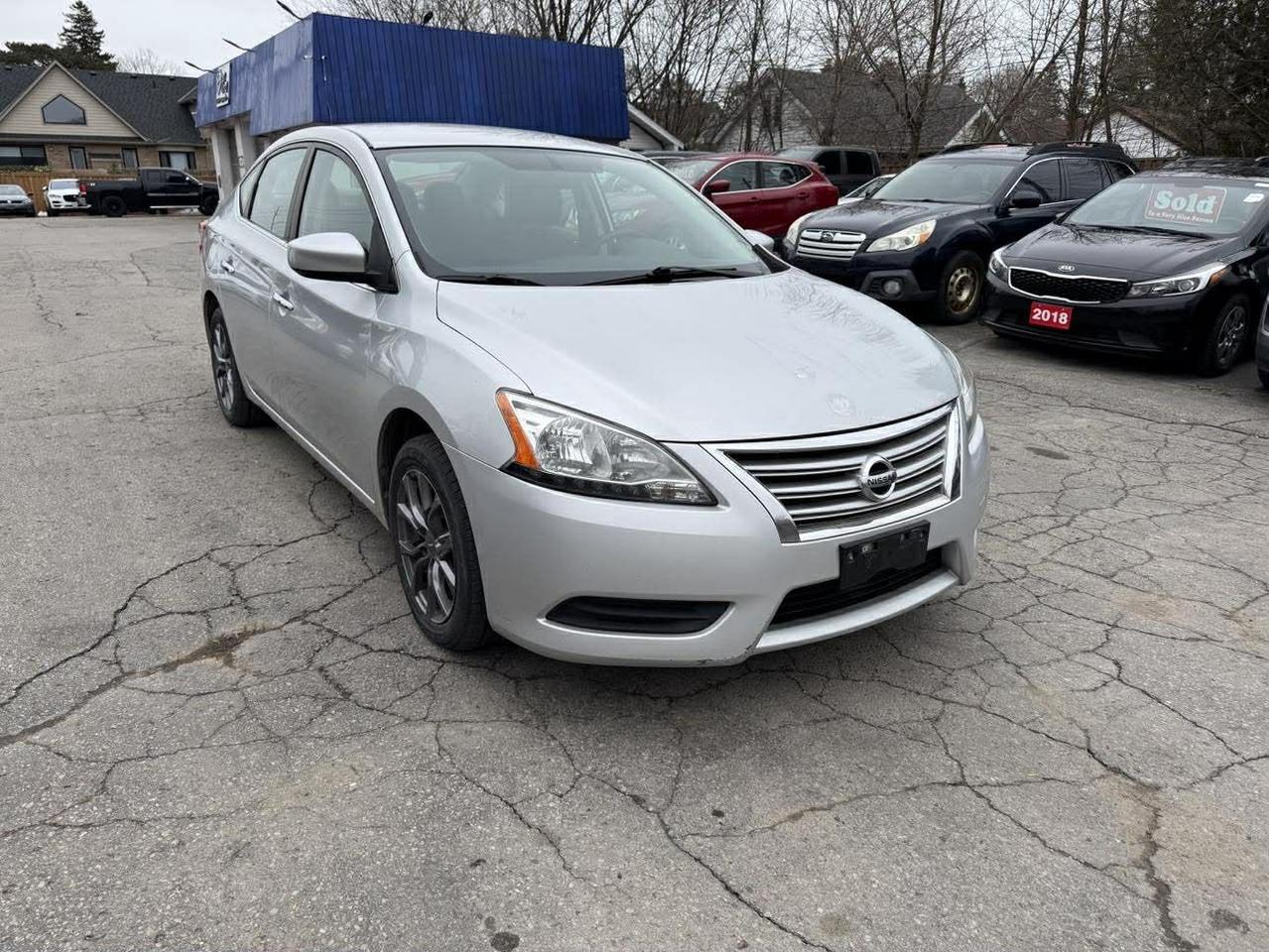 2014 Nissan Sentra S Photo0
