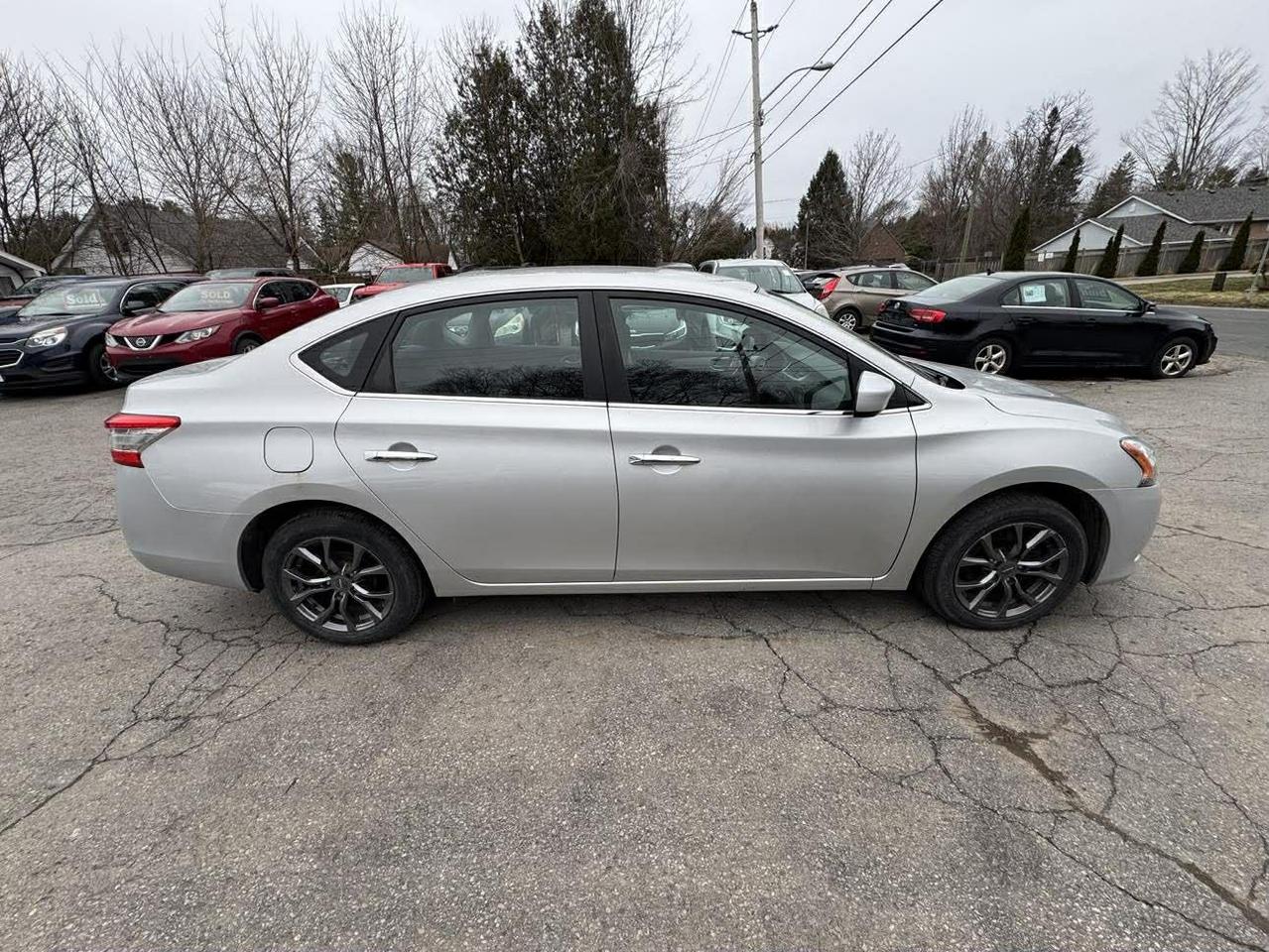 2014 Nissan Sentra S Photo