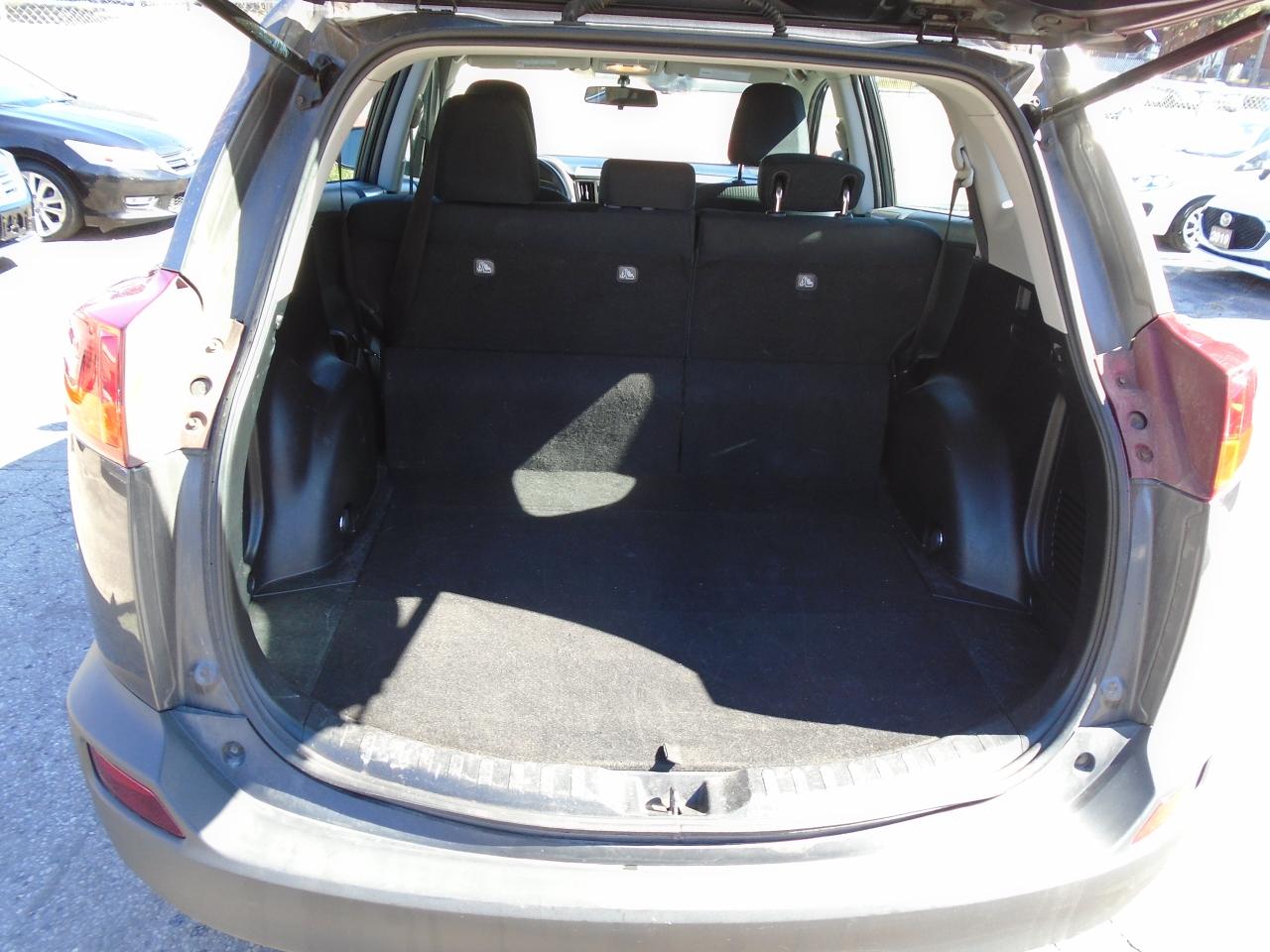2014 Toyota RAV4 LE/ NO ACCIDENT/ RUNS PERFECT/ WELL MAINTAINED /AC - Photo #14