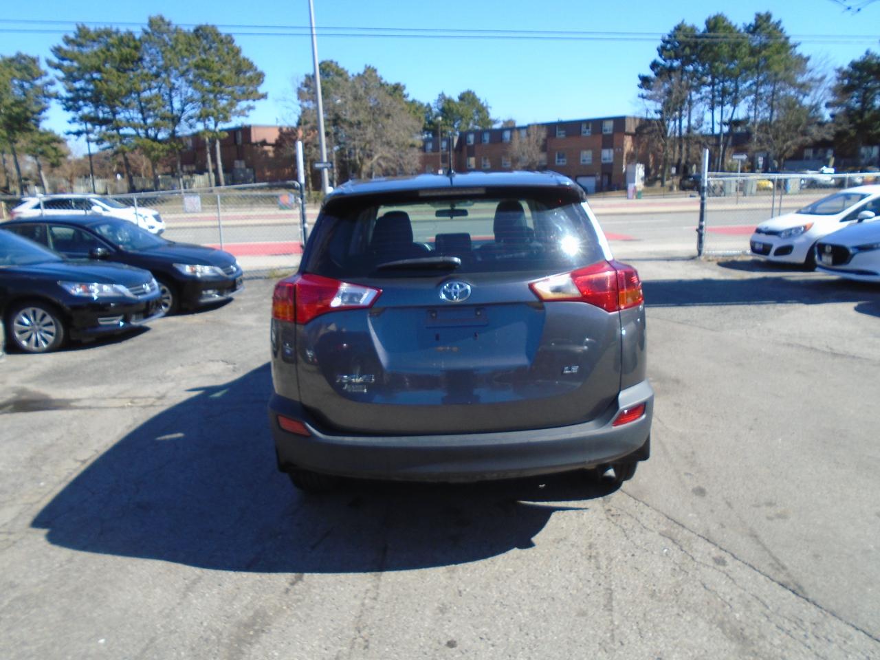 2014 Toyota RAV4 LE/ NO ACCIDENT/ RUNS PERFECT/ WELL MAINTAINED /AC - Photo #6