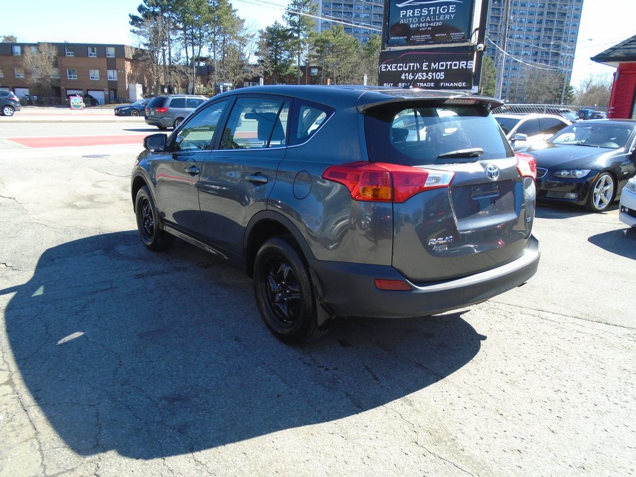 2014 Toyota RAV4 LE/ NO ACCIDENT/ RUNS PERFECT/ WELL MAINTAINED /AC - Photo #7