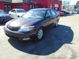 Used 2002 Toyota Camry XLE/ LEATHER / ROOF / NAVI / ALLOYS / RUNS GOOD for sale in Scarborough, ON