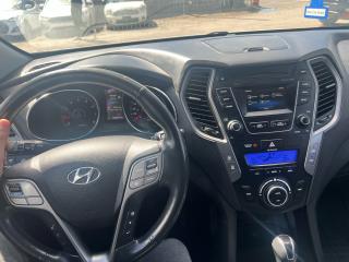 2015 Hyundai Santa Fe Sport SE**LEATHER**PANO ROOF**2.0T*ONLY 184KMS*CERTIFIED - Photo #12