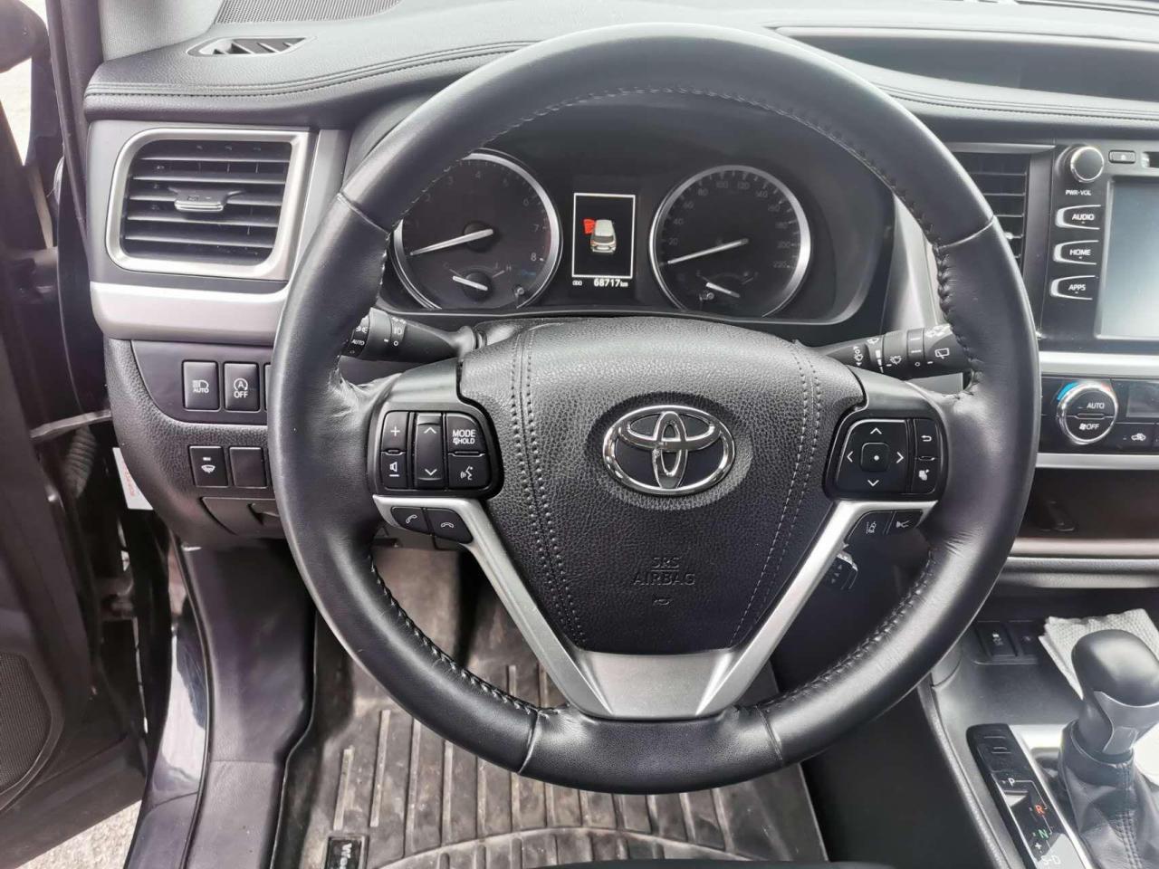 2019 Toyota Highlander XLE AWD - Photo #12