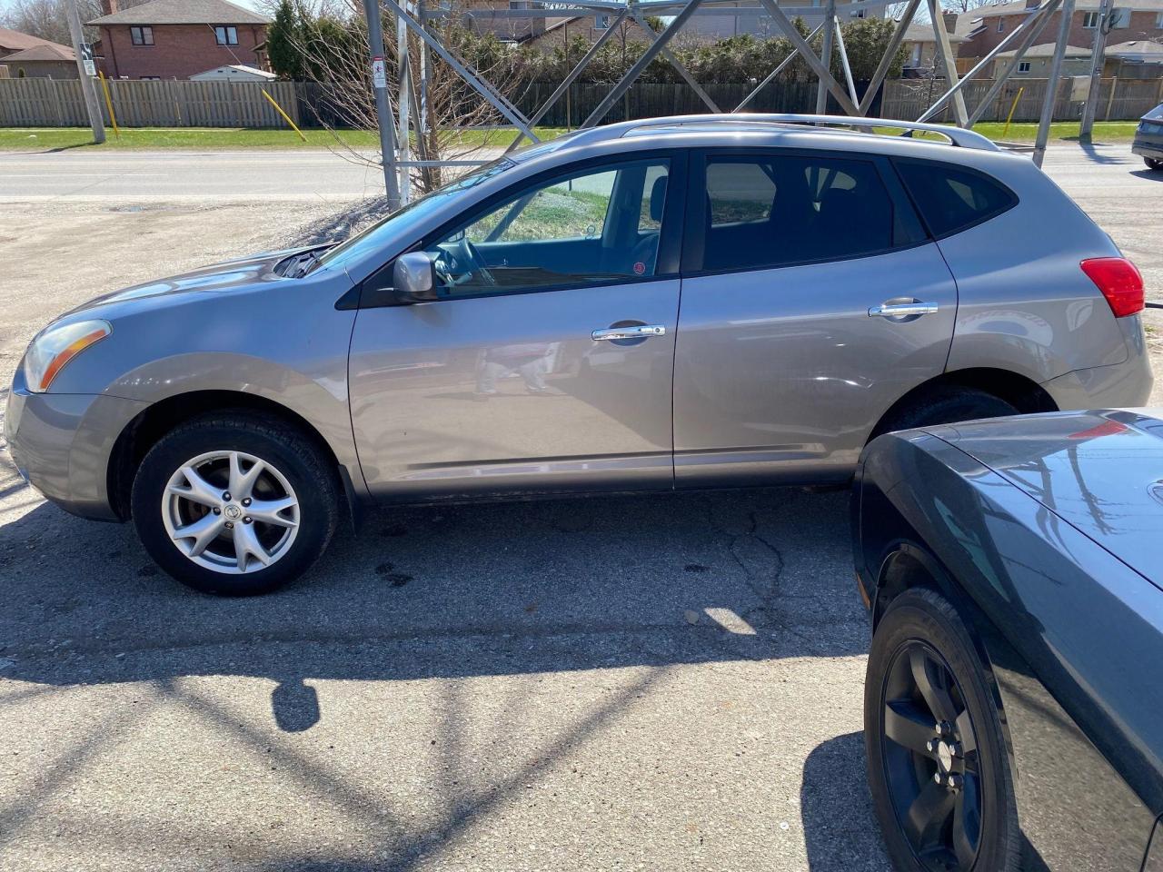 2010 Nissan Rogue SL AWD 4dr - Photo #18