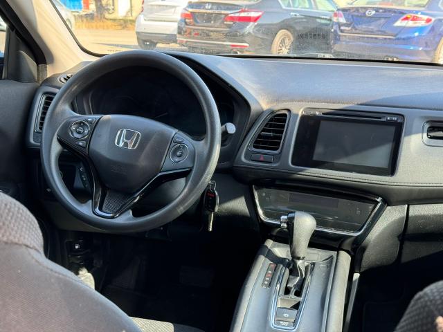 2016 Honda HR-V LX AWD / CLEAN CARFAX / BACKUP CAM / HTD SEATS Photo10
