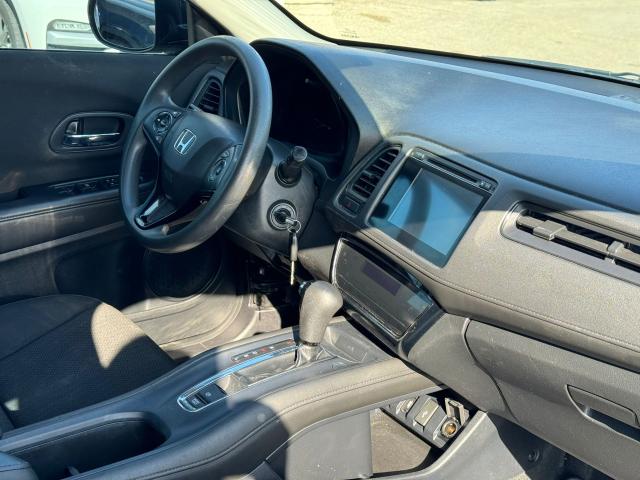 2016 Honda HR-V LX AWD / CLEAN CARFAX / BACKUP CAM / HTD SEATS Photo8
