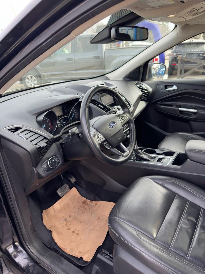 2017 Ford Escape Titanium - Photo #8