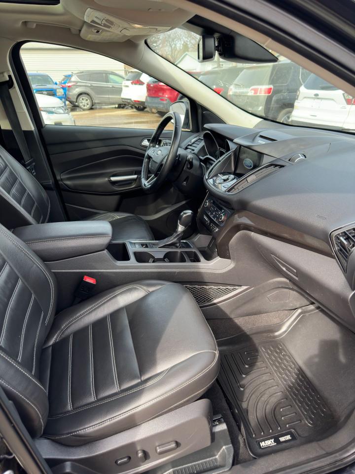 2017 Ford Escape Titanium - Photo #14