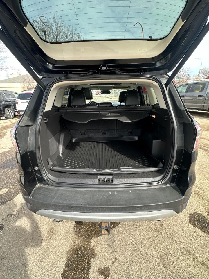 2017 Ford Escape Titanium - Photo #17