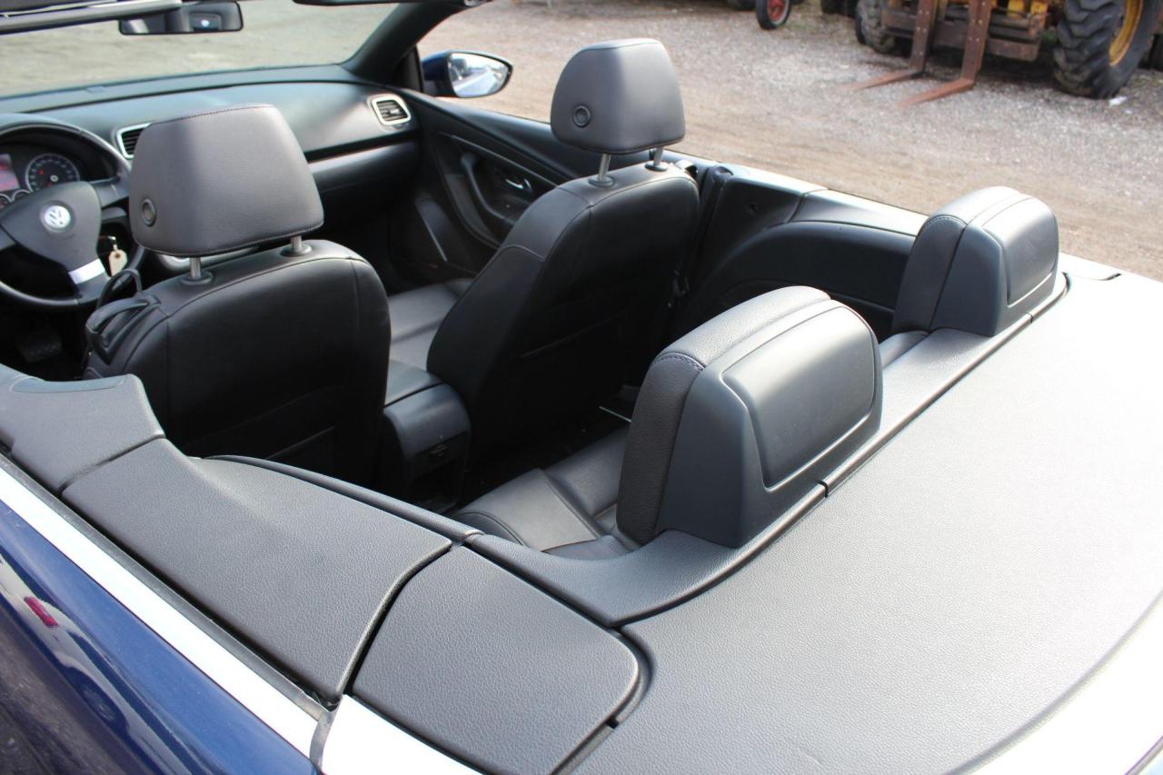 2009 Volkswagen Eos  Photo4