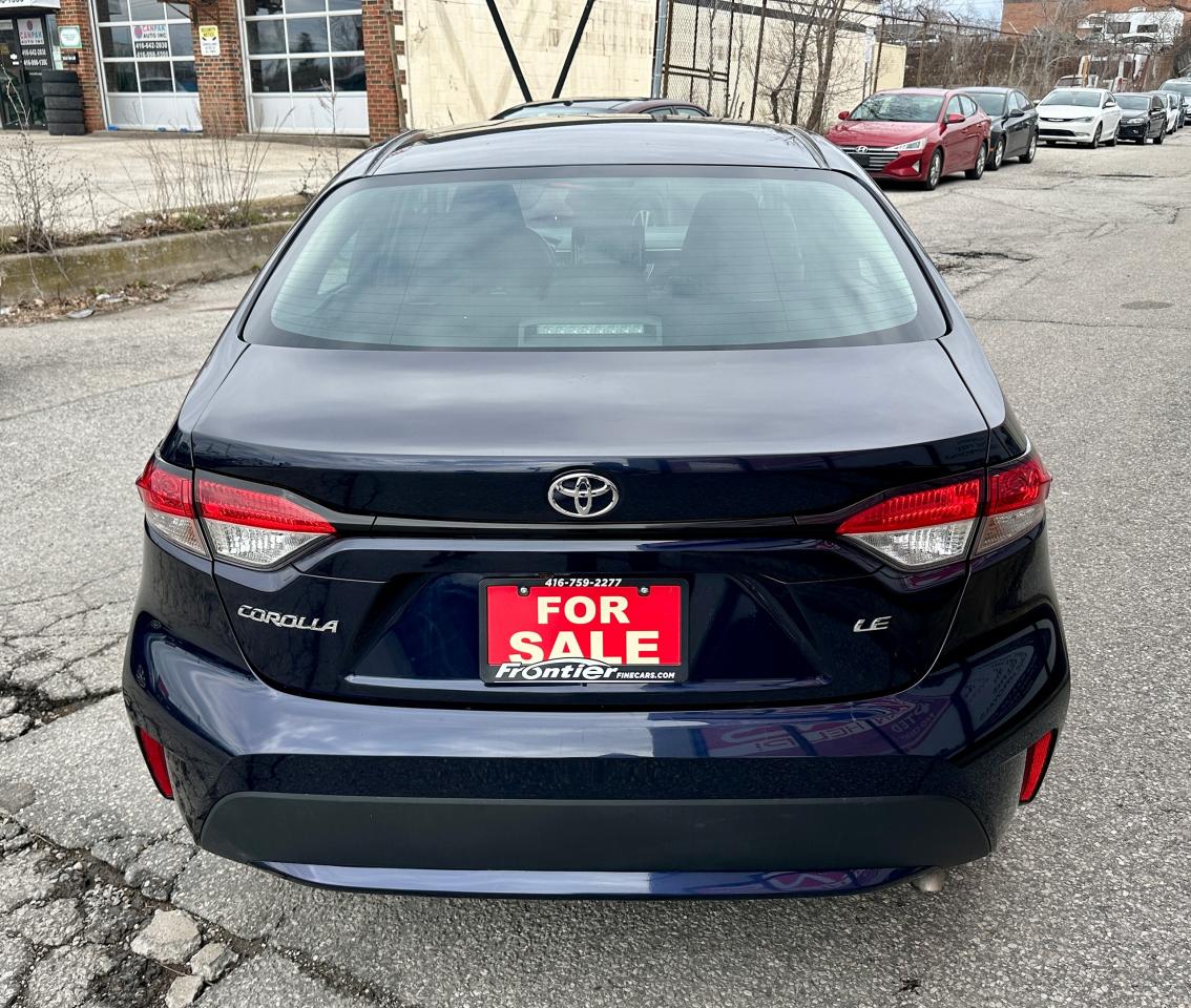 2022 Toyota Corolla LE Photo4