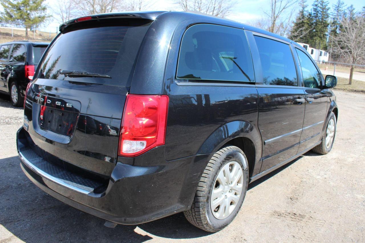 2017 Dodge Grand Caravan  Photo2