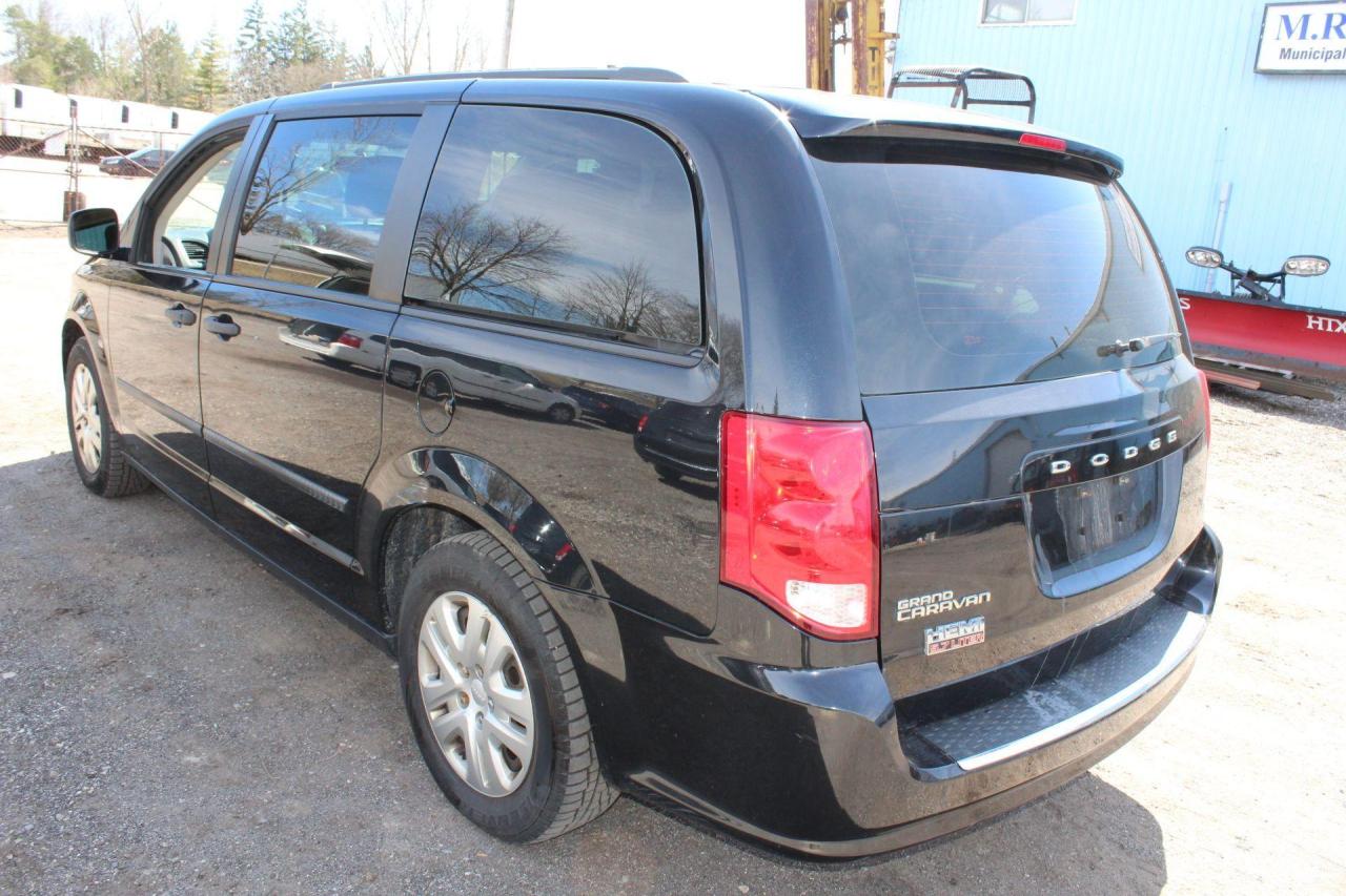 2017 Dodge Grand Caravan  Photo3