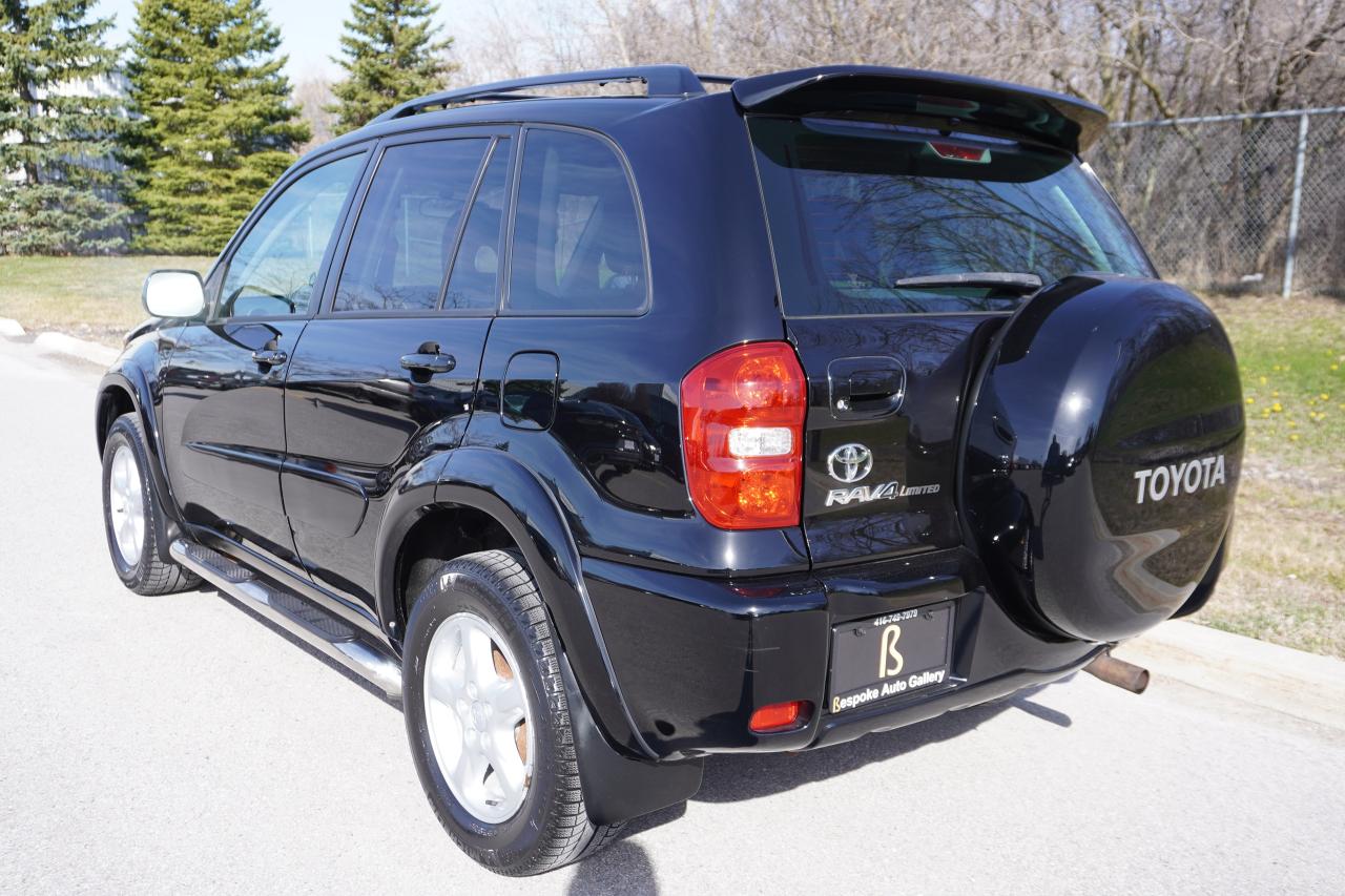 2004 Toyota RAV4 1 OWNER / LIMITED PACKAGE / WELL SERVICED /LOW KMS Photo2