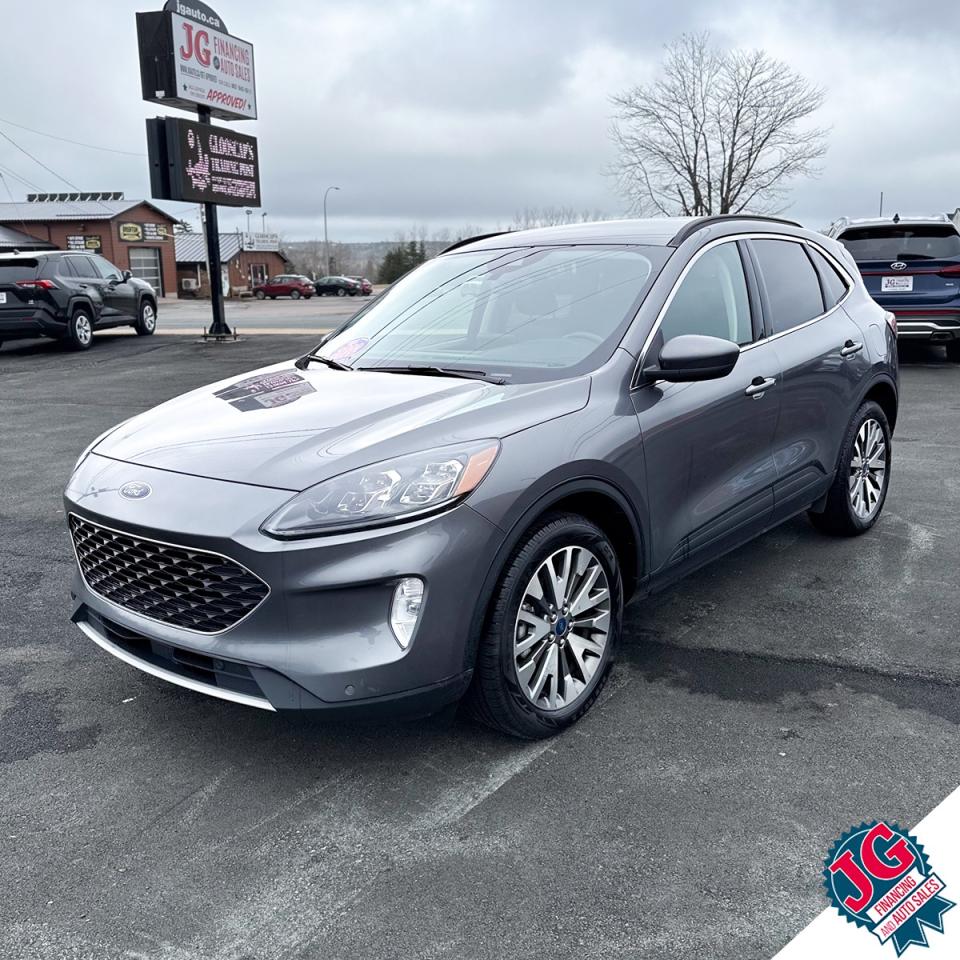 2022 Ford Escape Titanium AWD