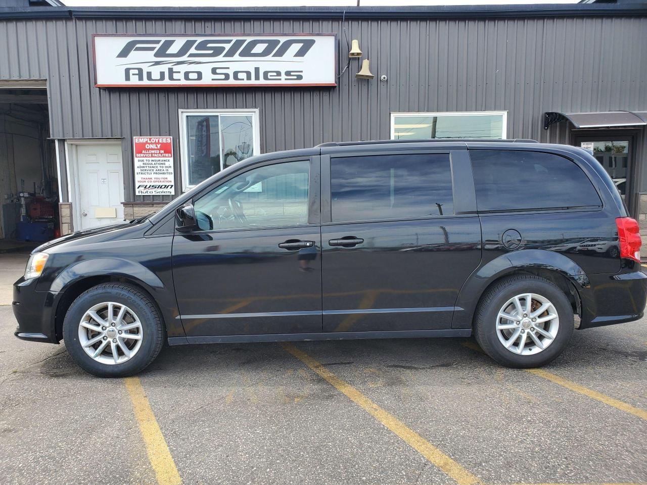 2020 Dodge Grand Caravan GT-DVD-LEATHER-PWR SLIDING DOOR & LIFT GATE - Photo #2