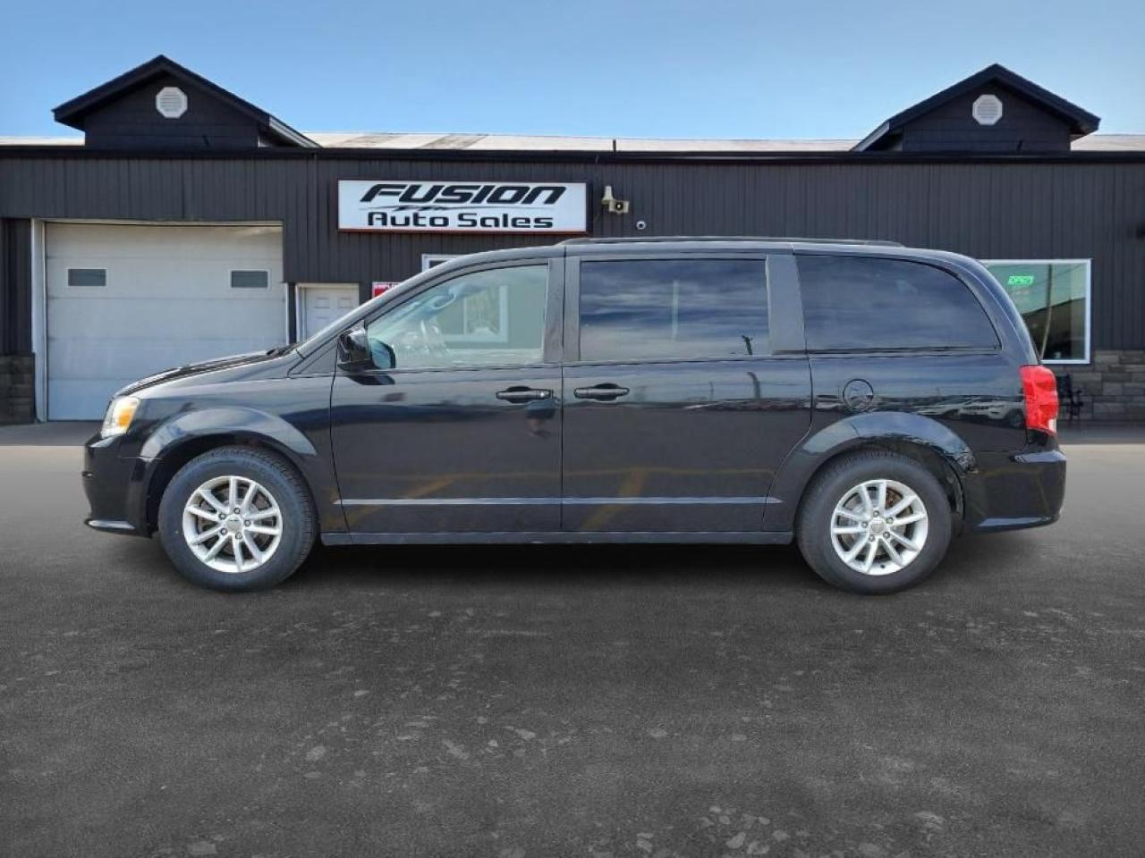 2020 Dodge Grand Caravan GT-DVD-LEATHER-PWR SLIDING DOOR & LIFT GATE - Photo #2