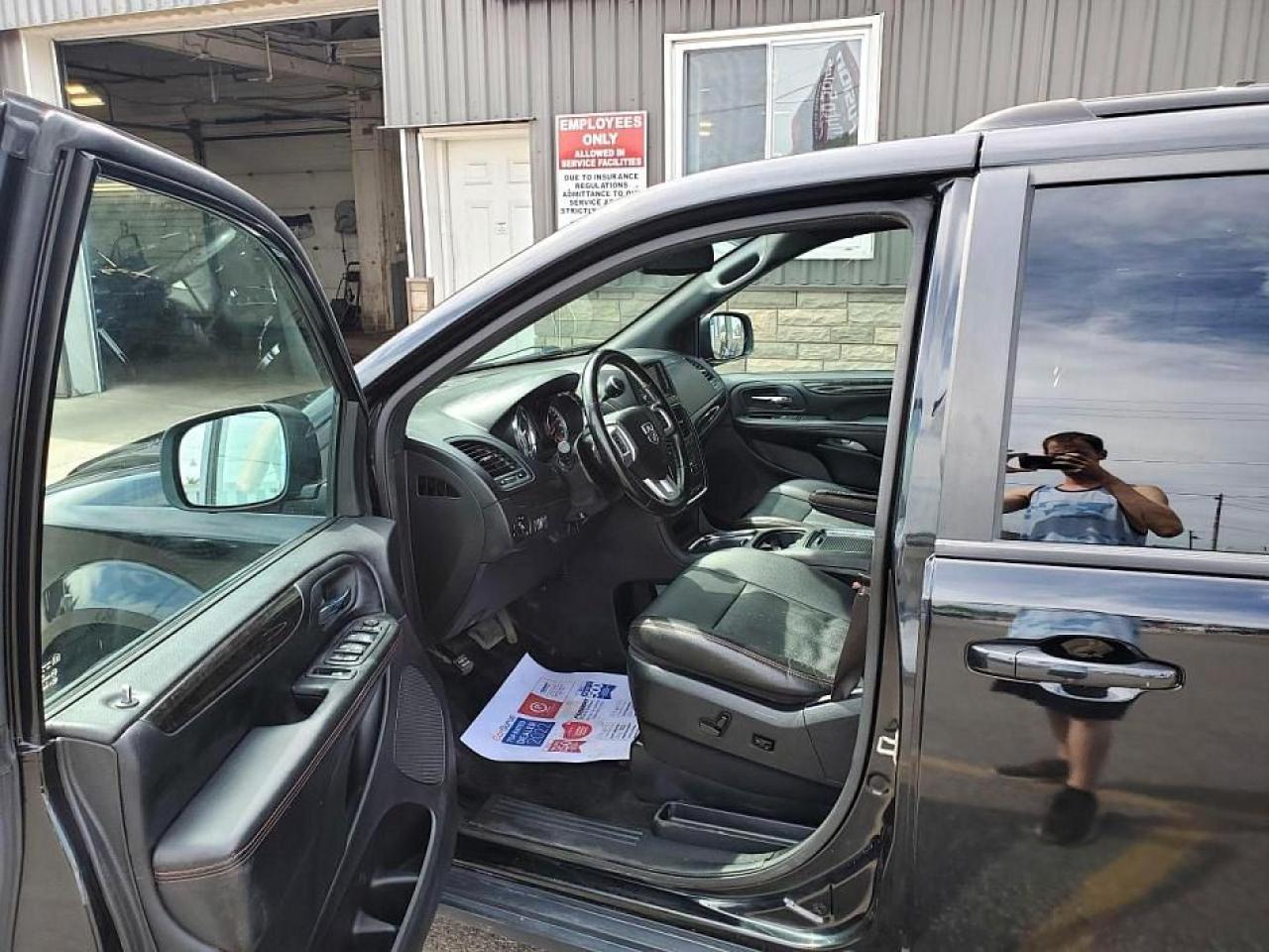 2020 Dodge Grand Caravan GT-DVD-LEATHER-PWR SLIDING DOOR & LIFT GATE - Photo #14