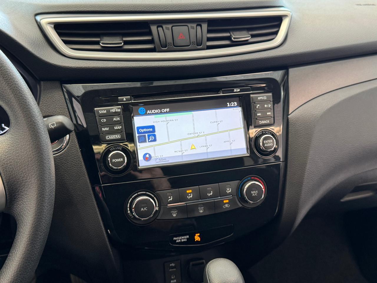 2016 Nissan Rogue SV AWD TECH+NewBrakes+GPS+Remote Start+CLEANCARFAX - Photo #10
