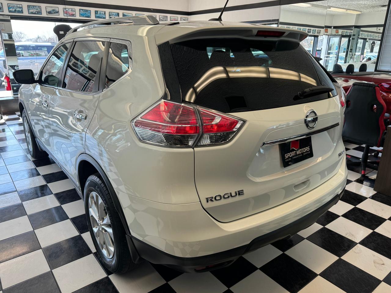 2016 Nissan Rogue SV AWD TECH+NewBrakes+GPS+Remote Start+CLEANCARFAX - Photo #2