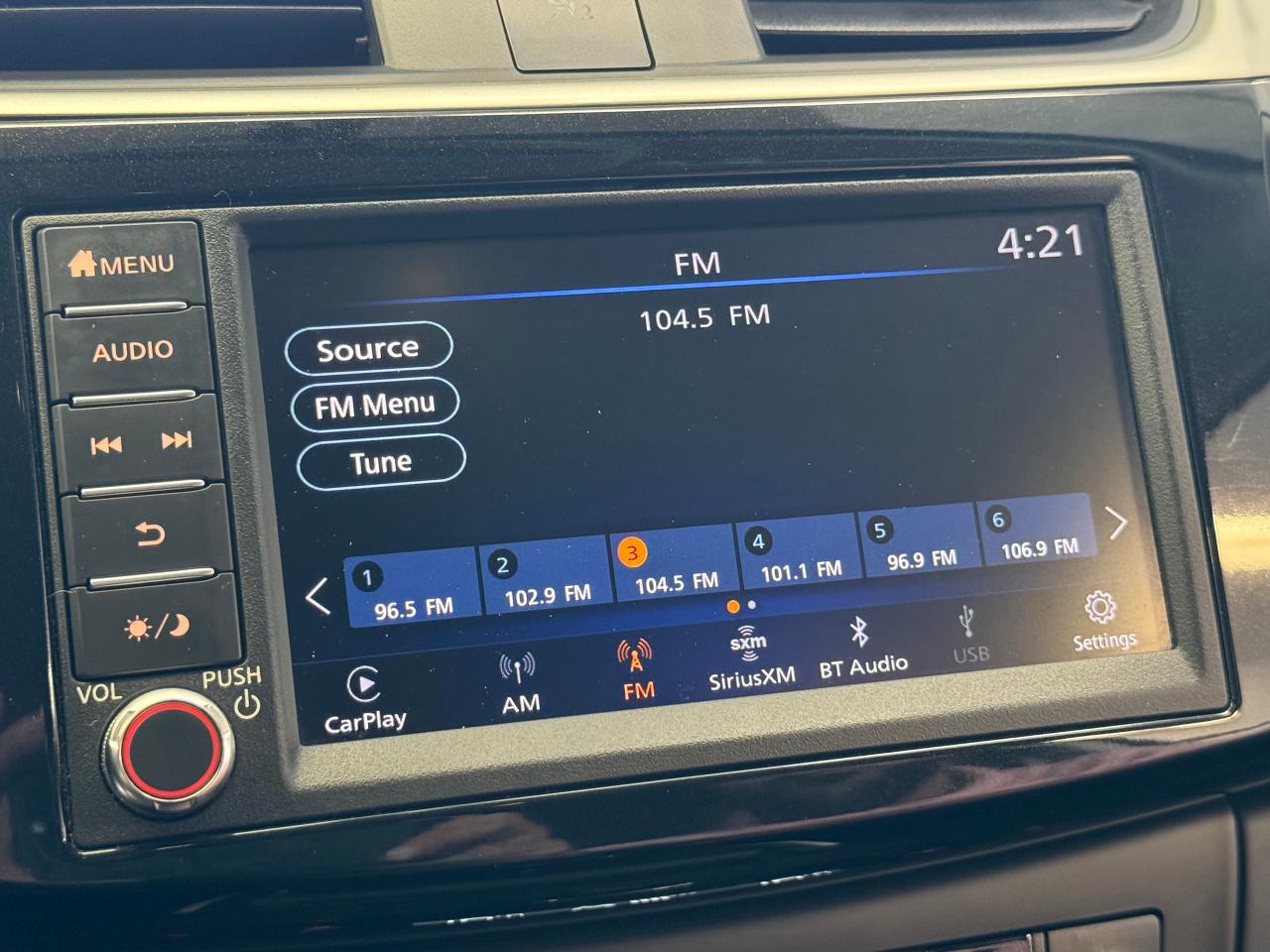 2019 Nissan Sentra SV+Tinted+Camera+ApplePlay+RemoteStart+CLEANCARFAX - Photo #32