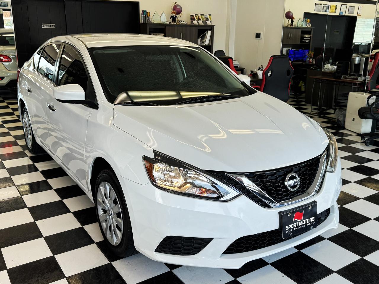 2019 Nissan Sentra SV+Tinted+Camera+ApplePlay+RemoteStart+CLEANCARFAX - Photo #5