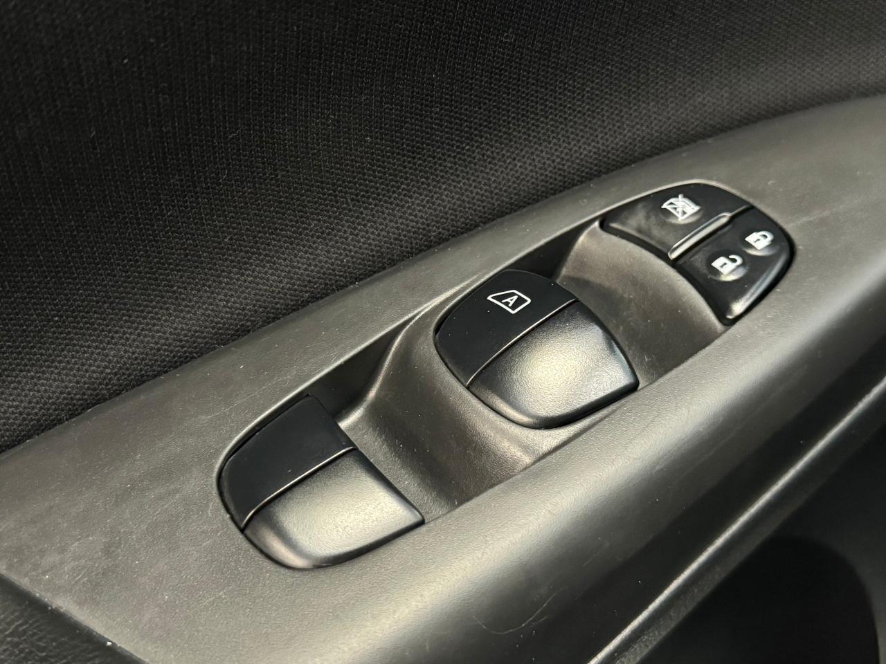 2019 Nissan Sentra SV+Tinted+Camera+ApplePlay+RemoteStart+CLEANCARFAX Photo116