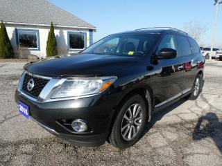 Used 2016 Nissan Pathfinder  for sale in Essex, ON