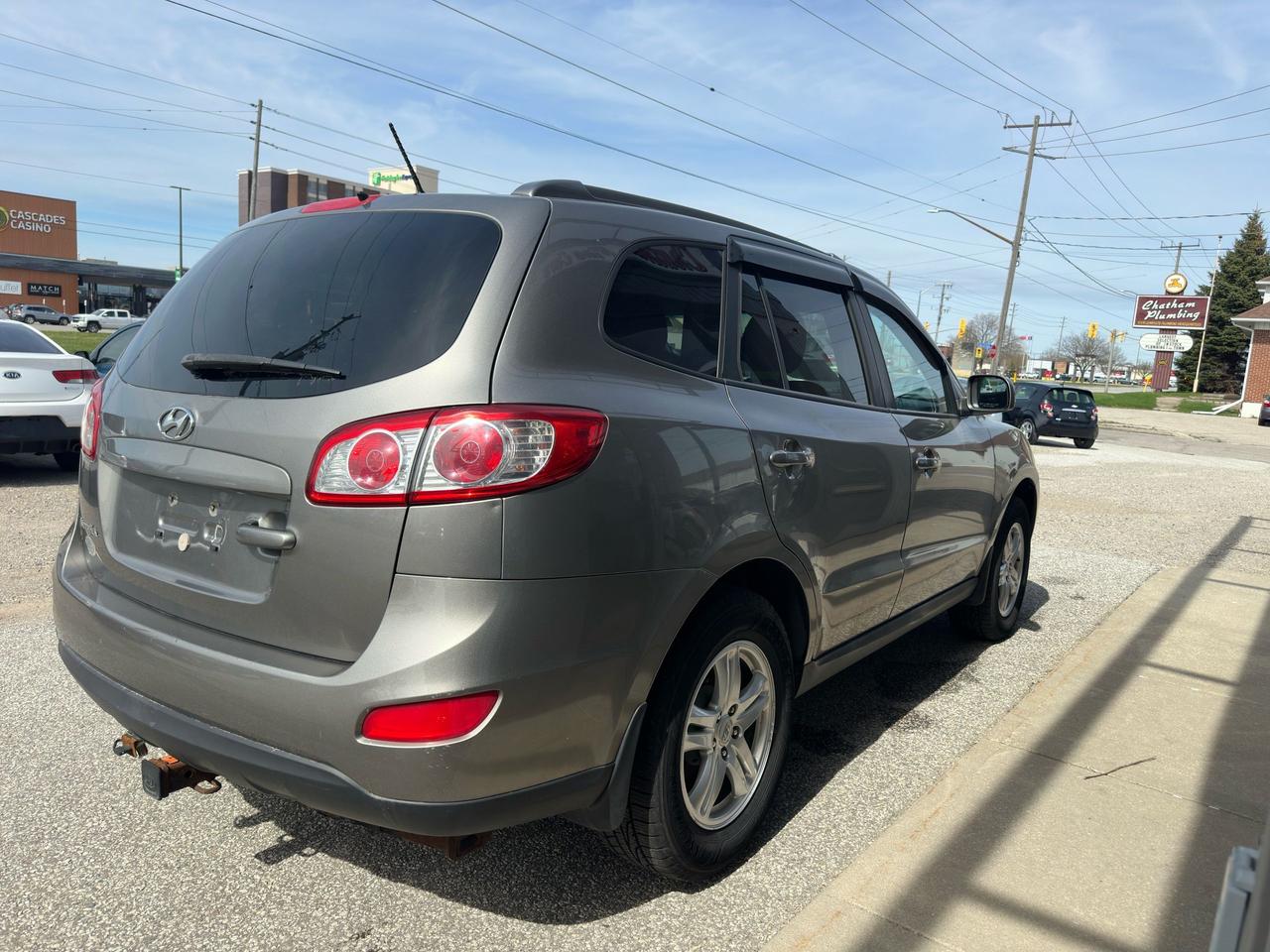 2012 Hyundai Santa Fe GL Photo