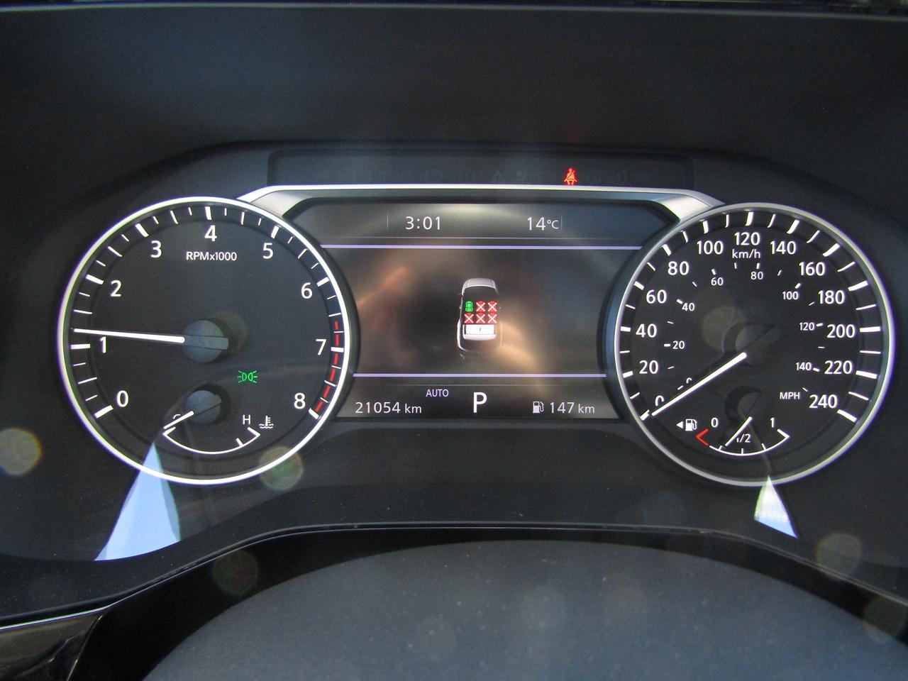2023 Nissan Pathfinder SL Photo