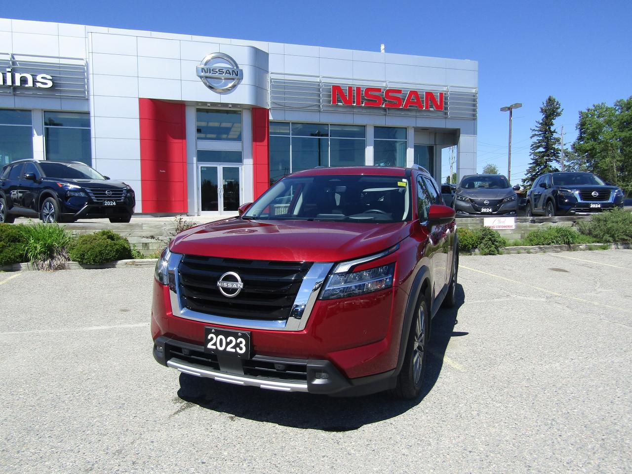 Used 2023 Nissan Pathfinder SL for sale in Timmins, ON