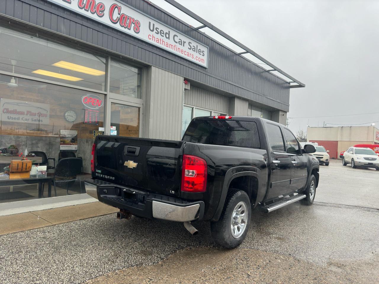 2011 Chevrolet Silverado 1500 LS Cheyenne Edition Photo3