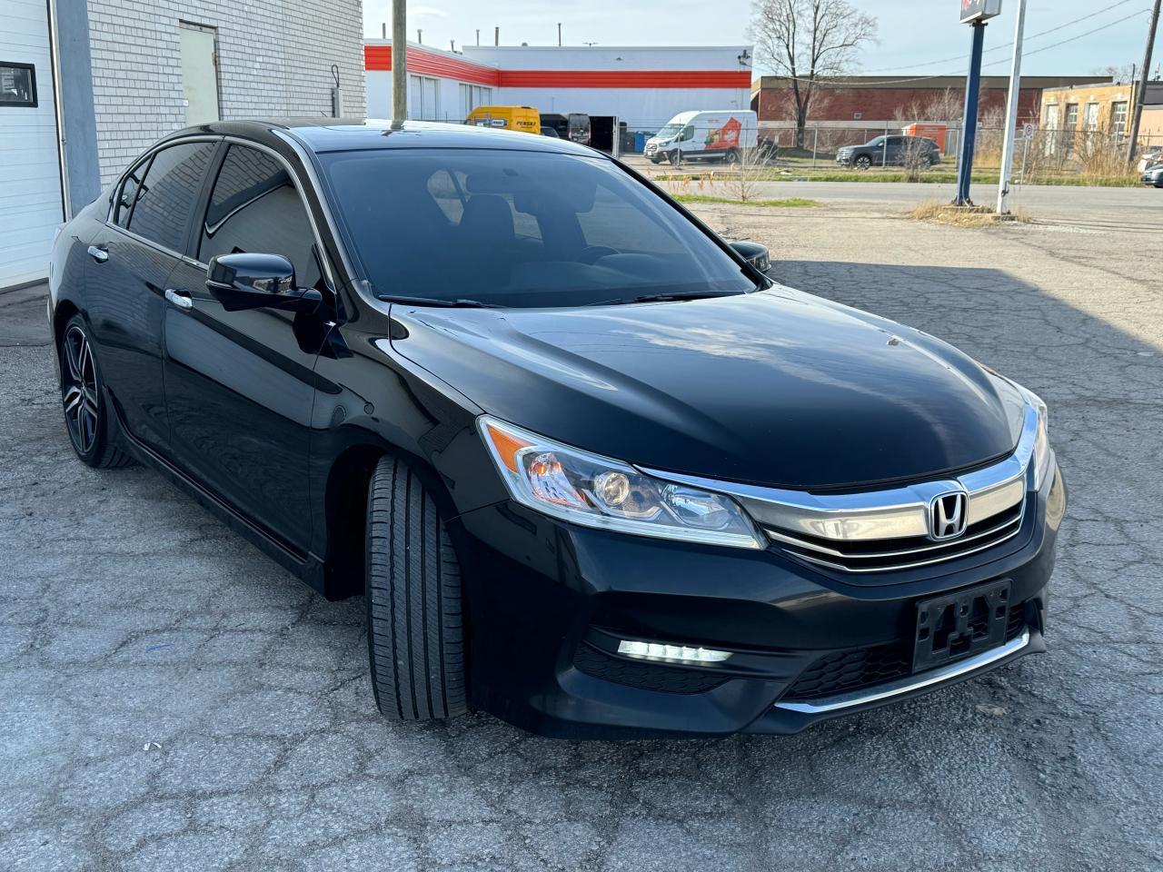 2017 Honda Accord Sport Photo2