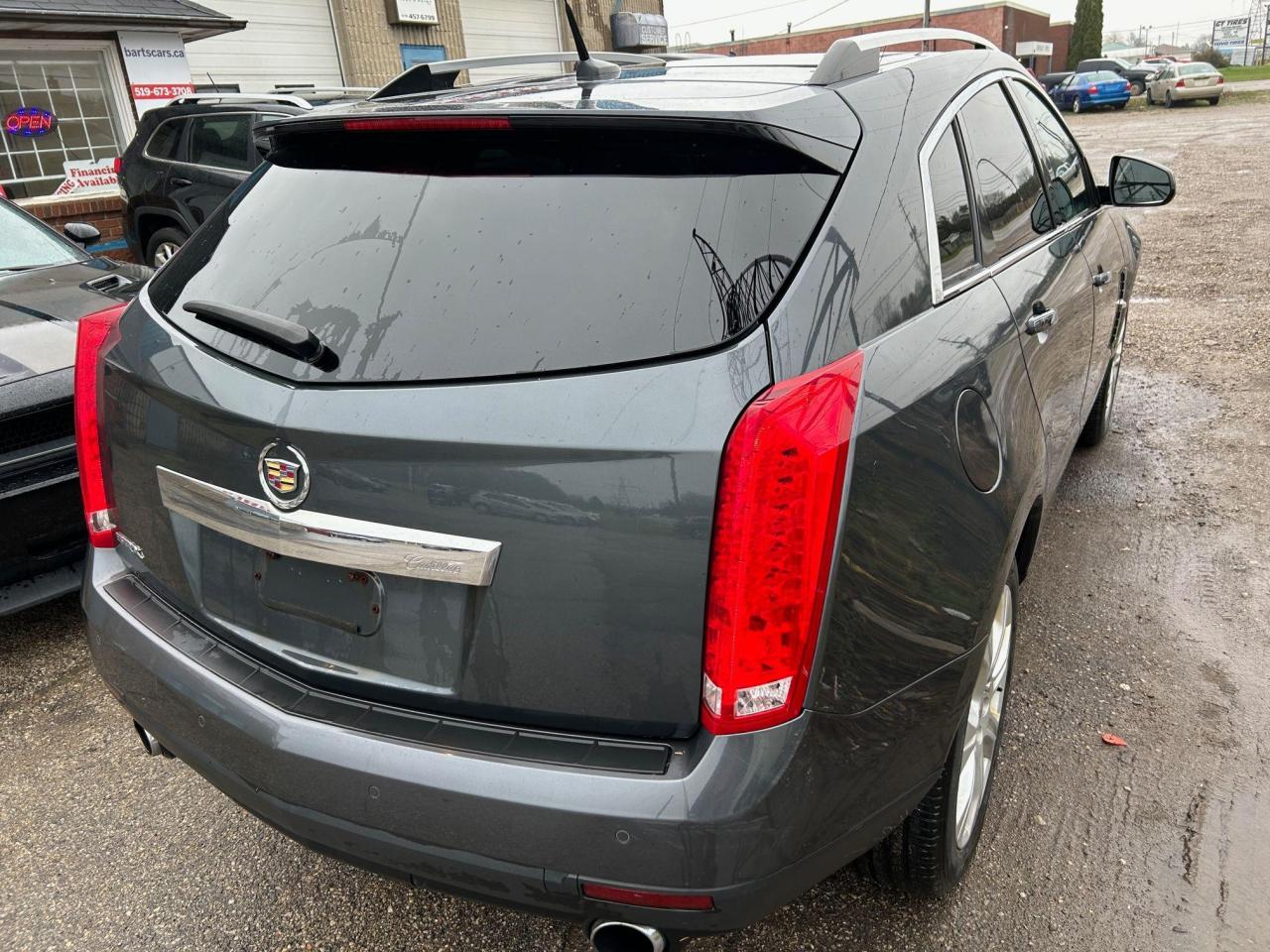 2010 Cadillac SRX 3.0 Performance FWD 4dr - Photo #6