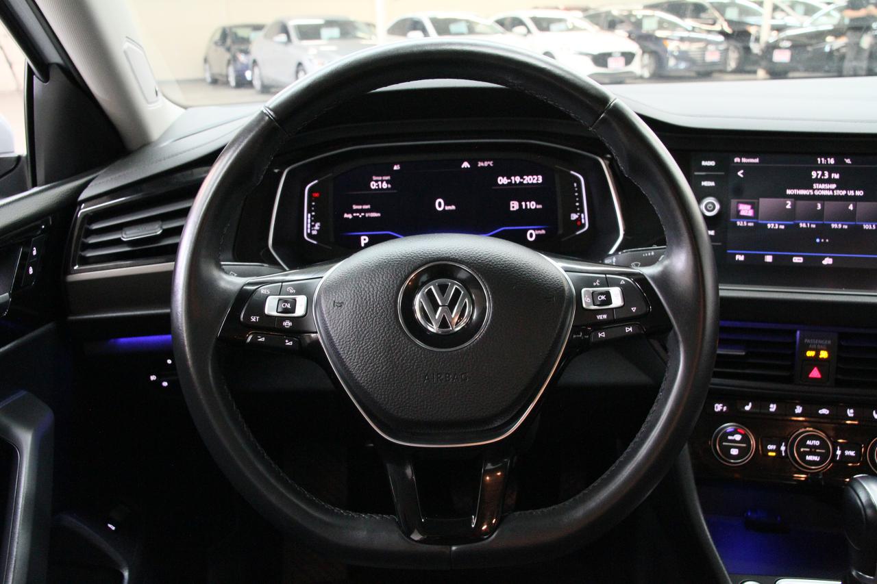 2019 Volkswagen Jetta EXECLINE | Nav | Leather | Pano roof | CarPlay