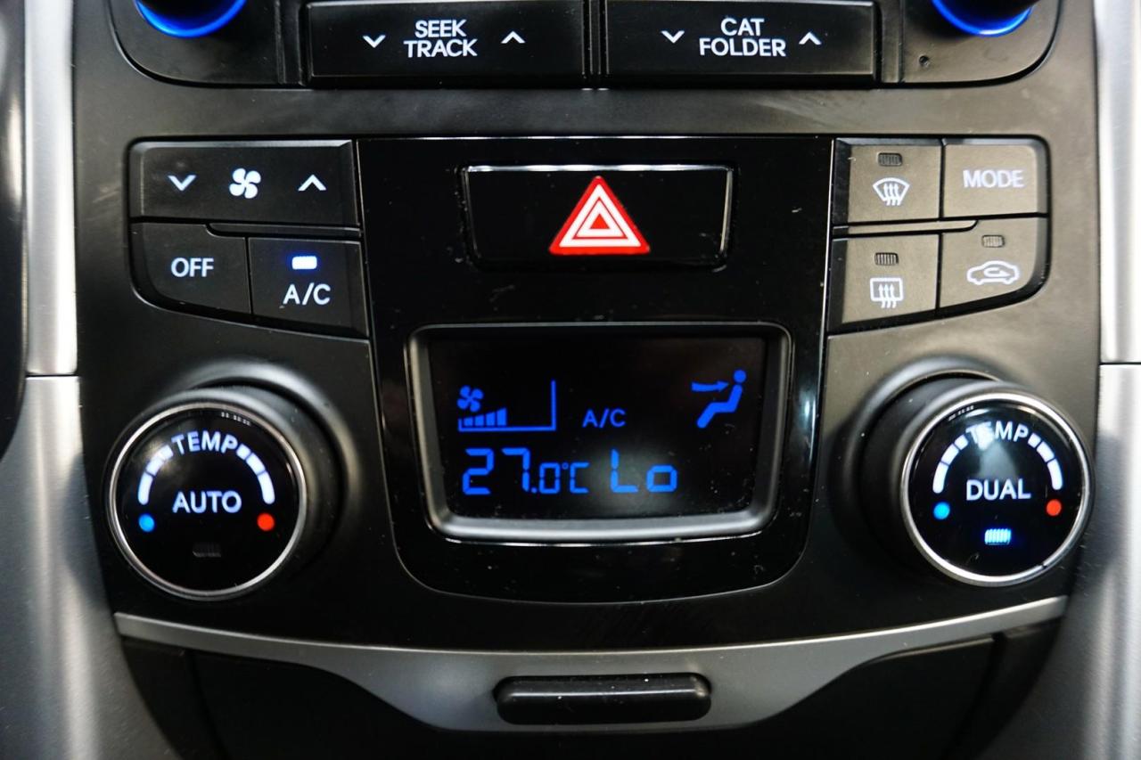 2015 Hyundai Sonata Hybrid LIMITED CERTIFIED *HYUNDAI SERVICED* CAMERA PANO ROOF BLUETOOTH HEATED SEAT - Photo #32