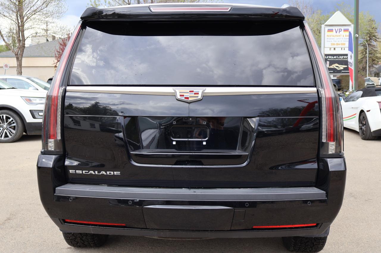 2017 Cadillac Escalade LUXURY - Photo #7
