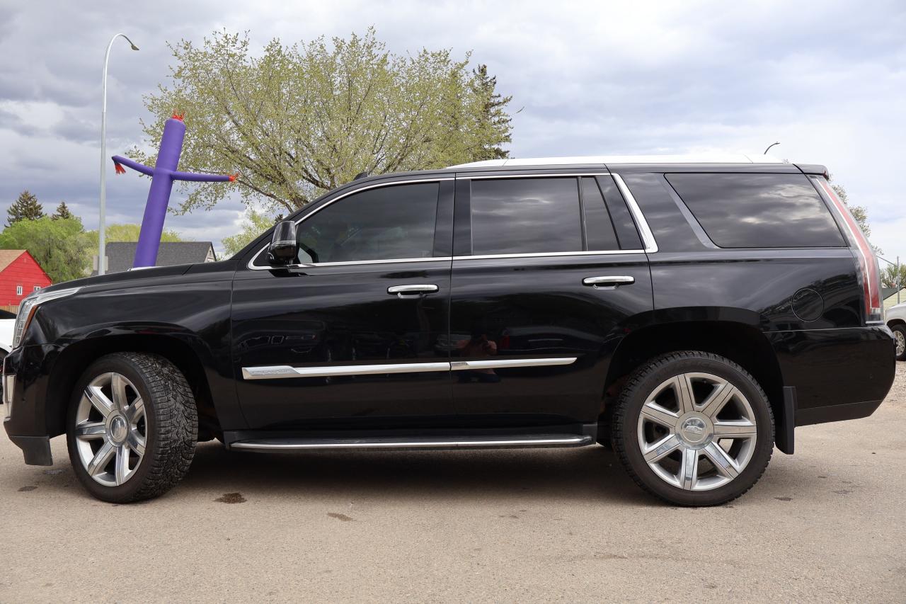2017 Cadillac Escalade LUXURY - Photo #5
