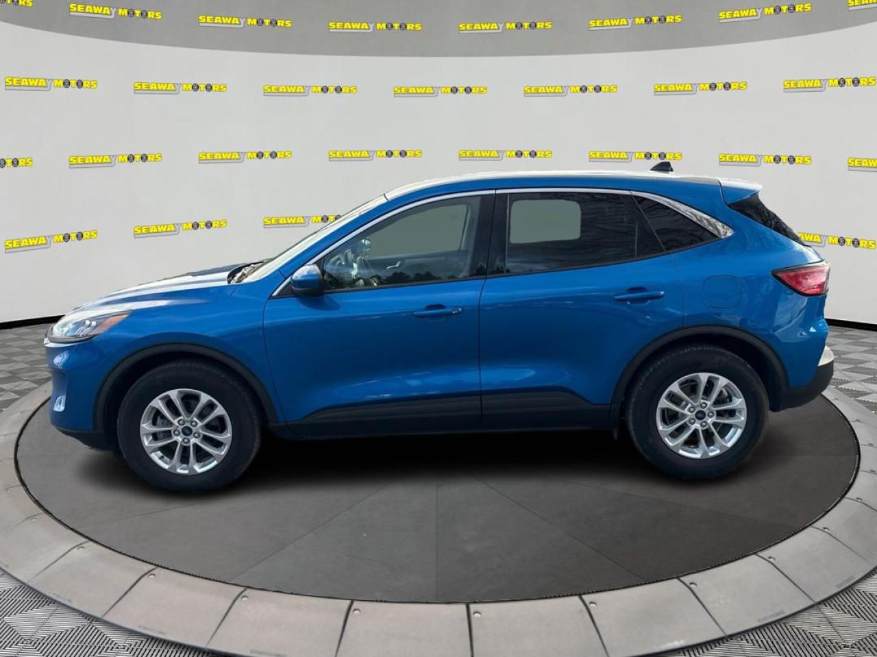 2020 Ford Escape SE AWD Photo3