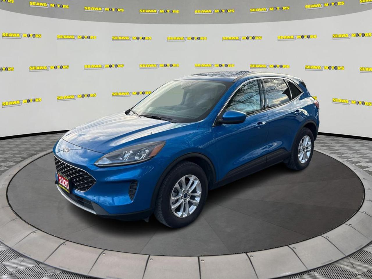 2020 Ford Escape SE AWD Photo