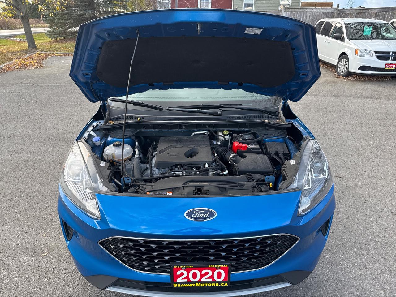 2020 Ford Escape SE AWD Photo