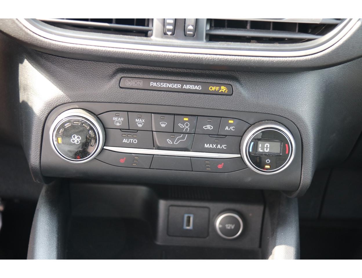 2020 Ford Escape SE AWD Photo