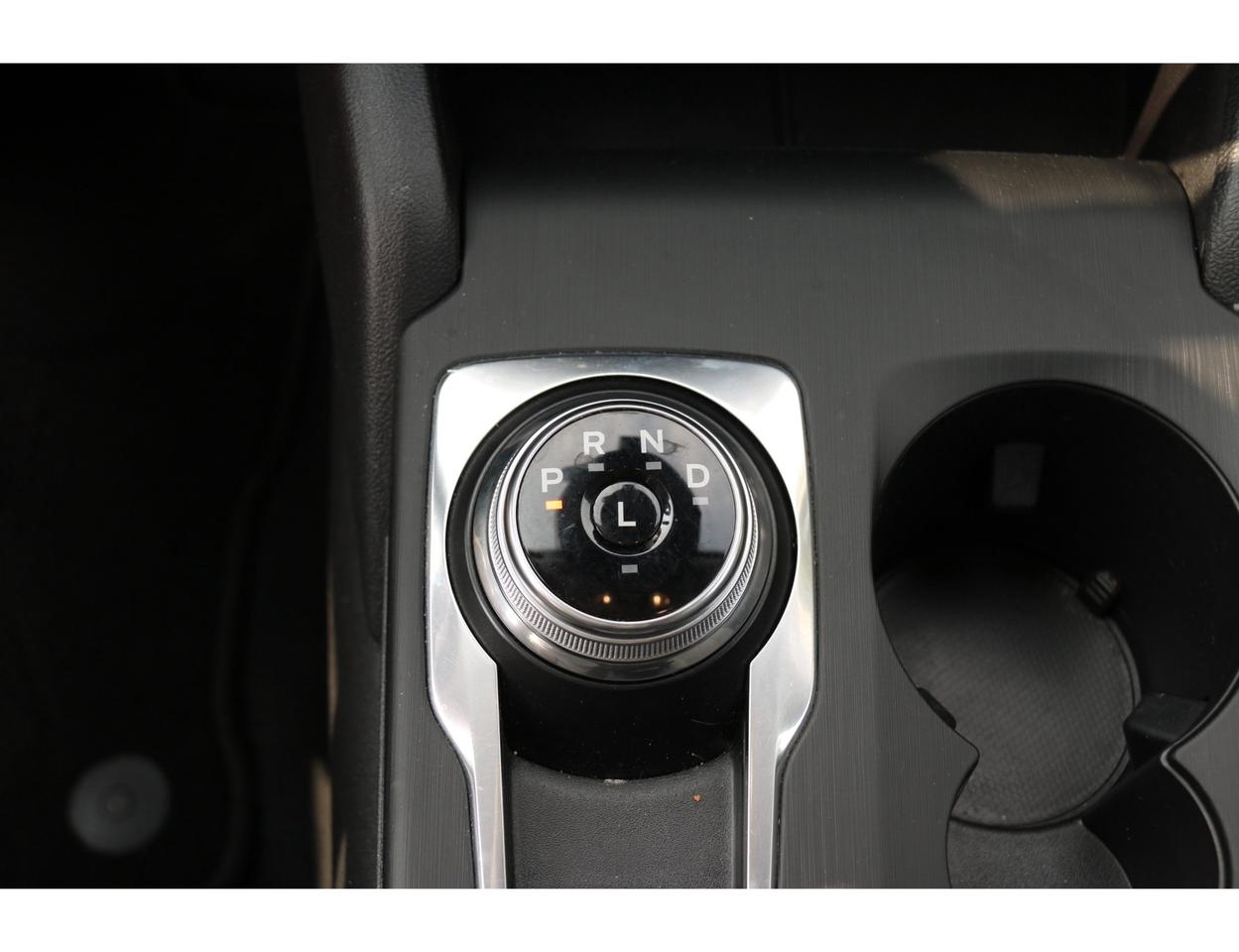 2020 Ford Escape SE AWD Photo