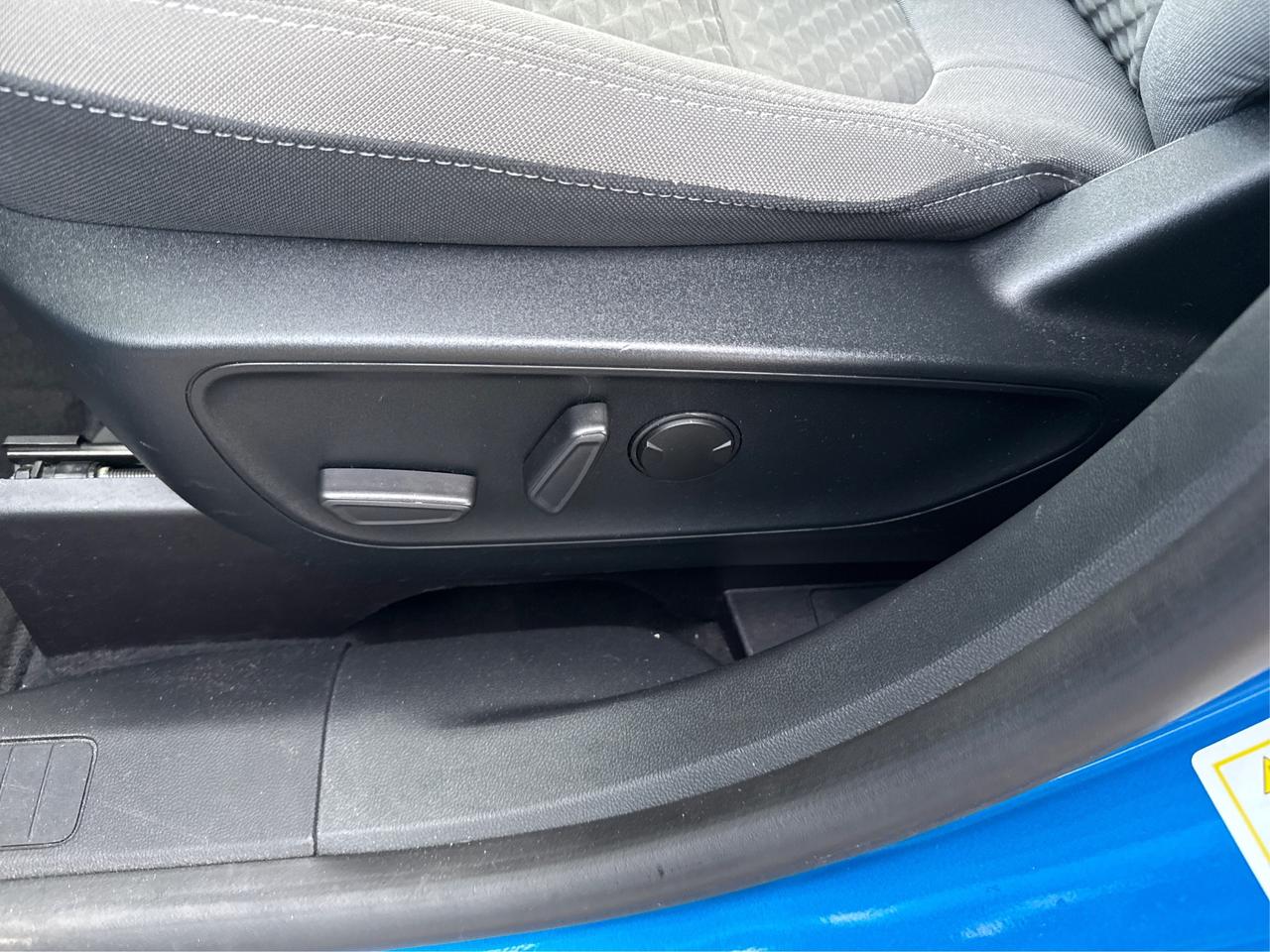 2020 Ford Escape SE AWD Photo